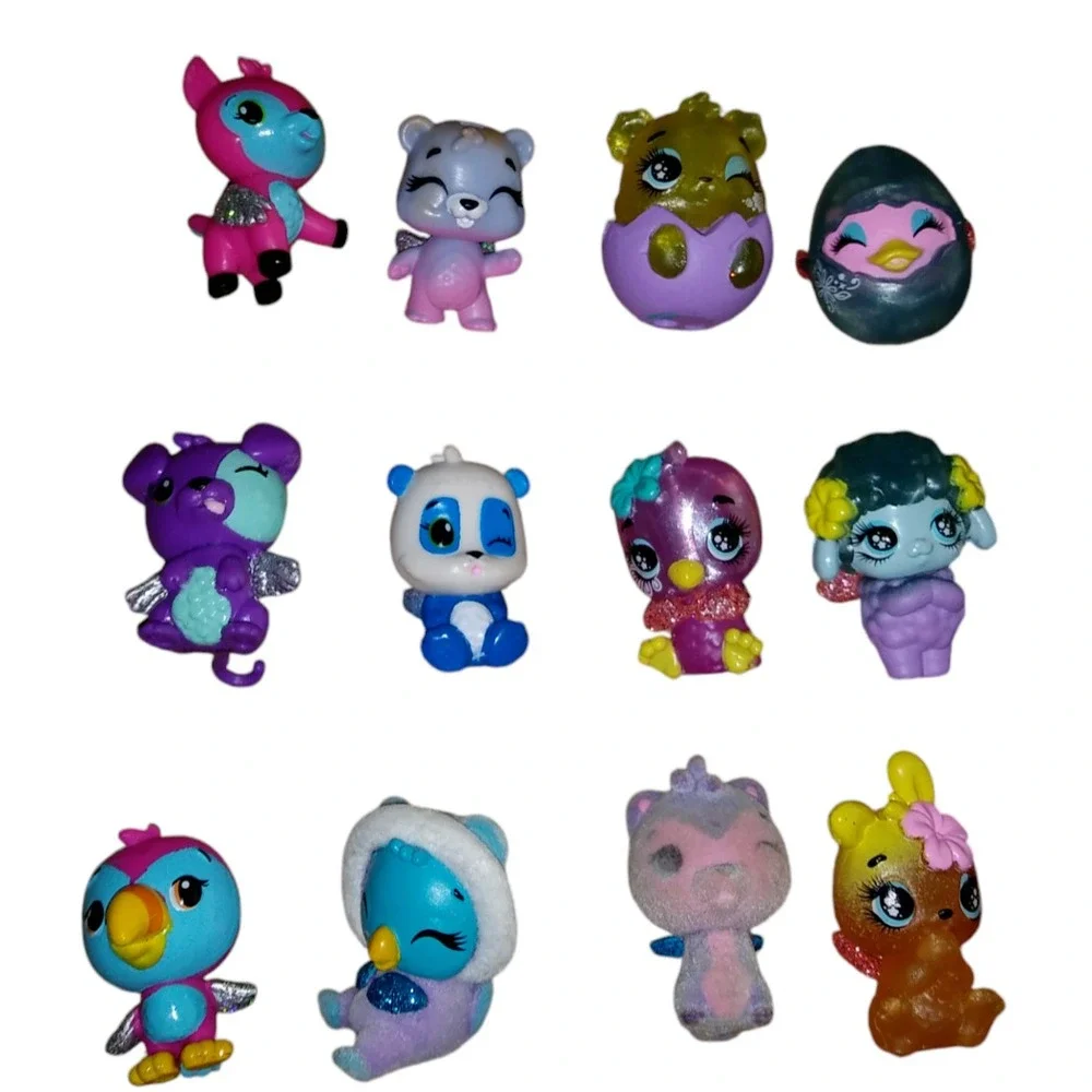 Hatchimals COLLEGGTIBLES 12 Figure Lot, with Case, Clean - Lot 2
